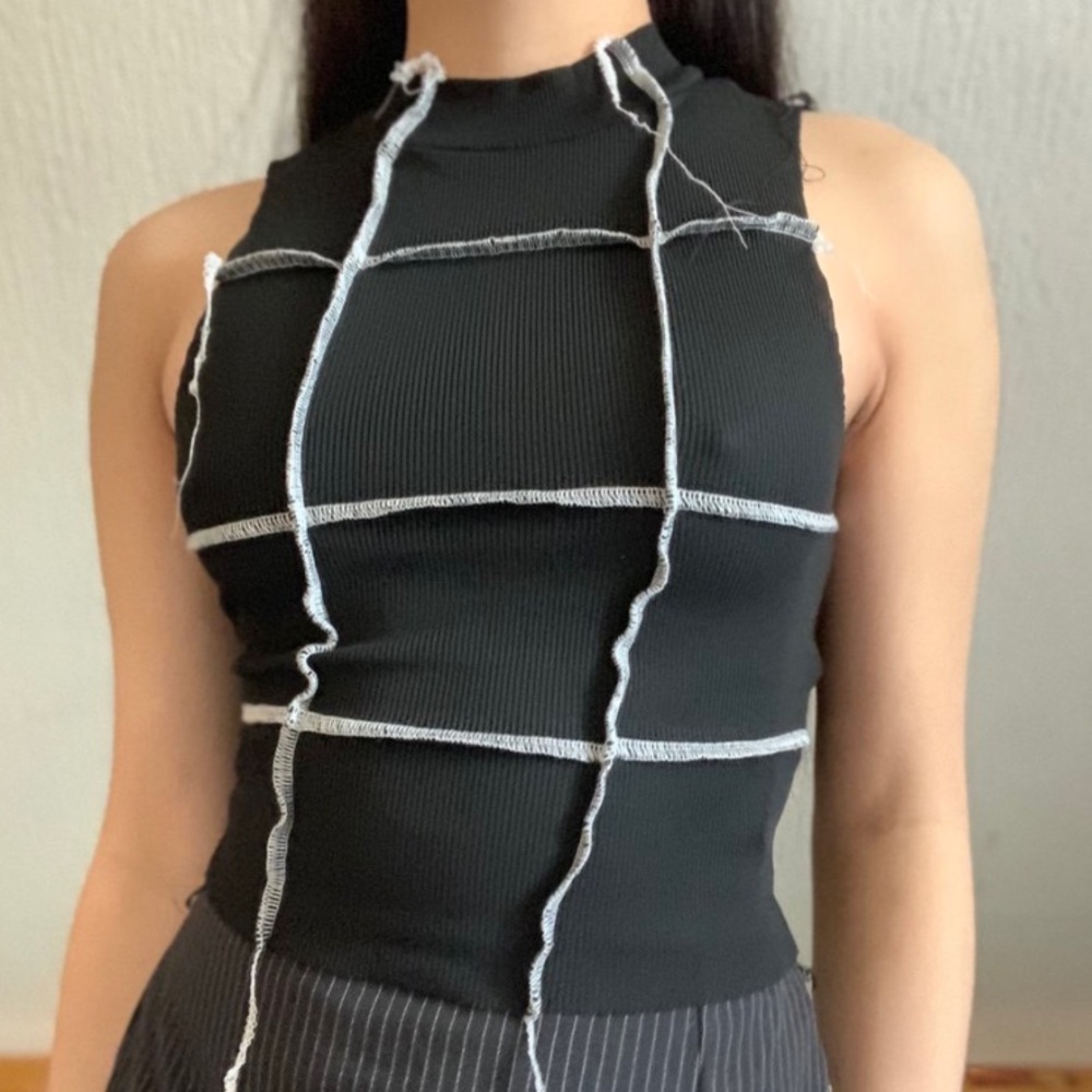 Black patchwork contrast stitch tank turtle neck